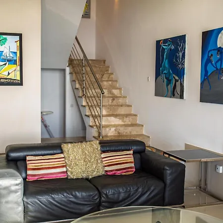 Pantheon With Private Pool & Jacuzzi Villa *