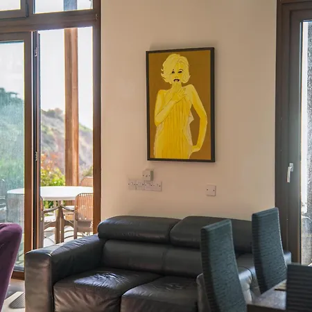 Pantheon With Private Pool & Jacuzzi *