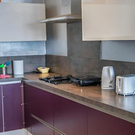 Pantheon With Private Pool & Jacuzzi Villa *