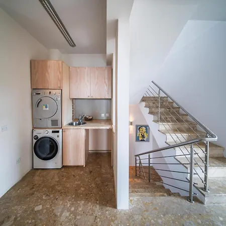Pantheon With Private Pool & Jacuzzi *