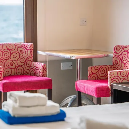 Pantheon With Private Pool & Jacuzzi * Pomos