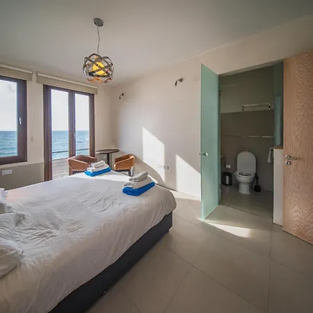 Pantheon With Private Pool & Jacuzzi