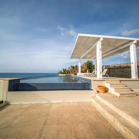 Pantheon With Private Pool & Jacuzzi *